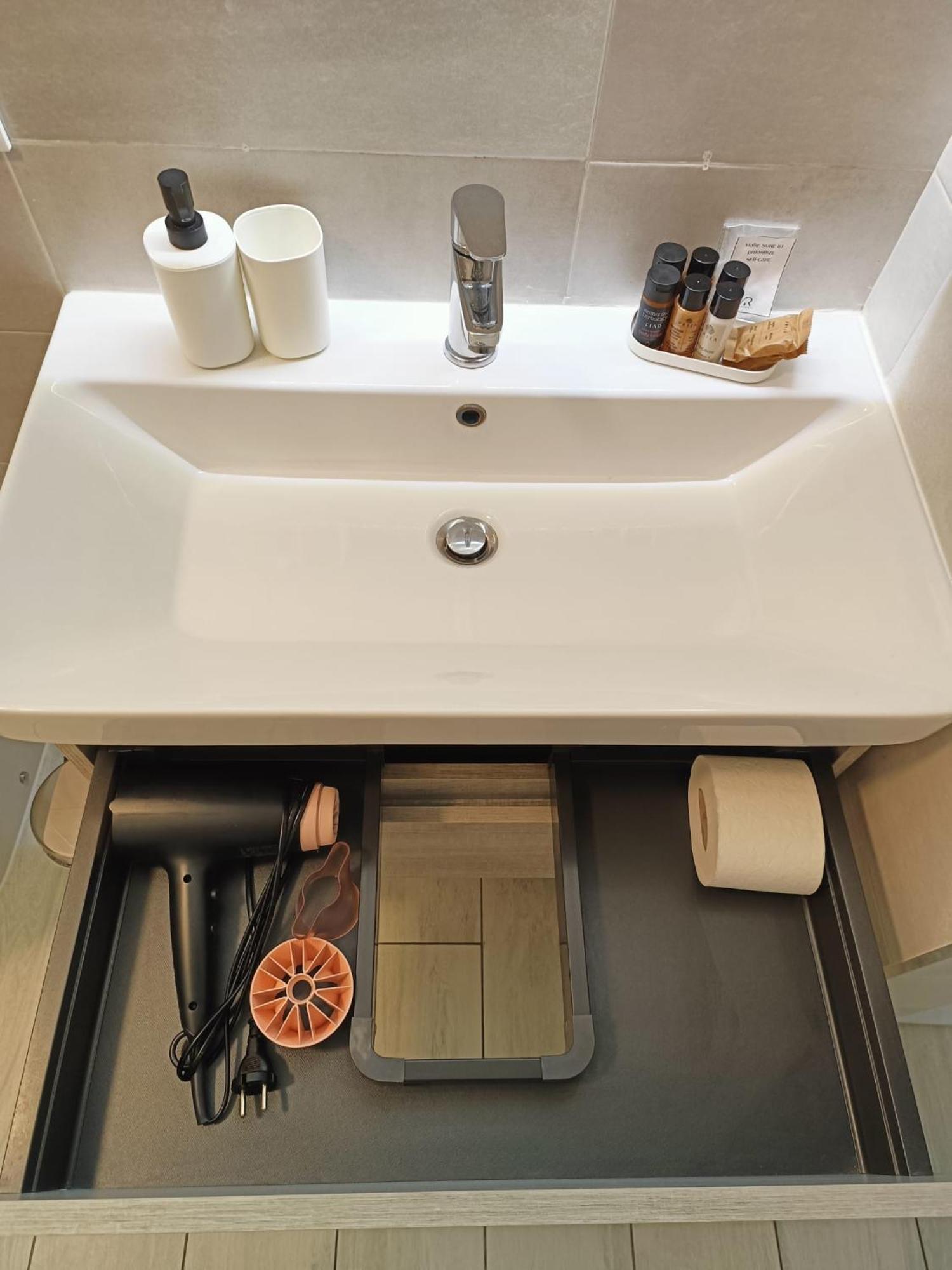 Yr Apartments Milan - Bocconi Екстериор снимка